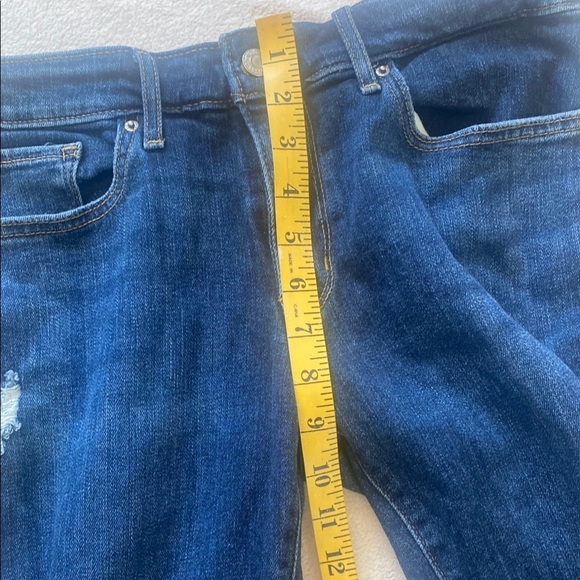 Levi's Blue Skinny Jeans with Distressed Details - Picture 8 of 11